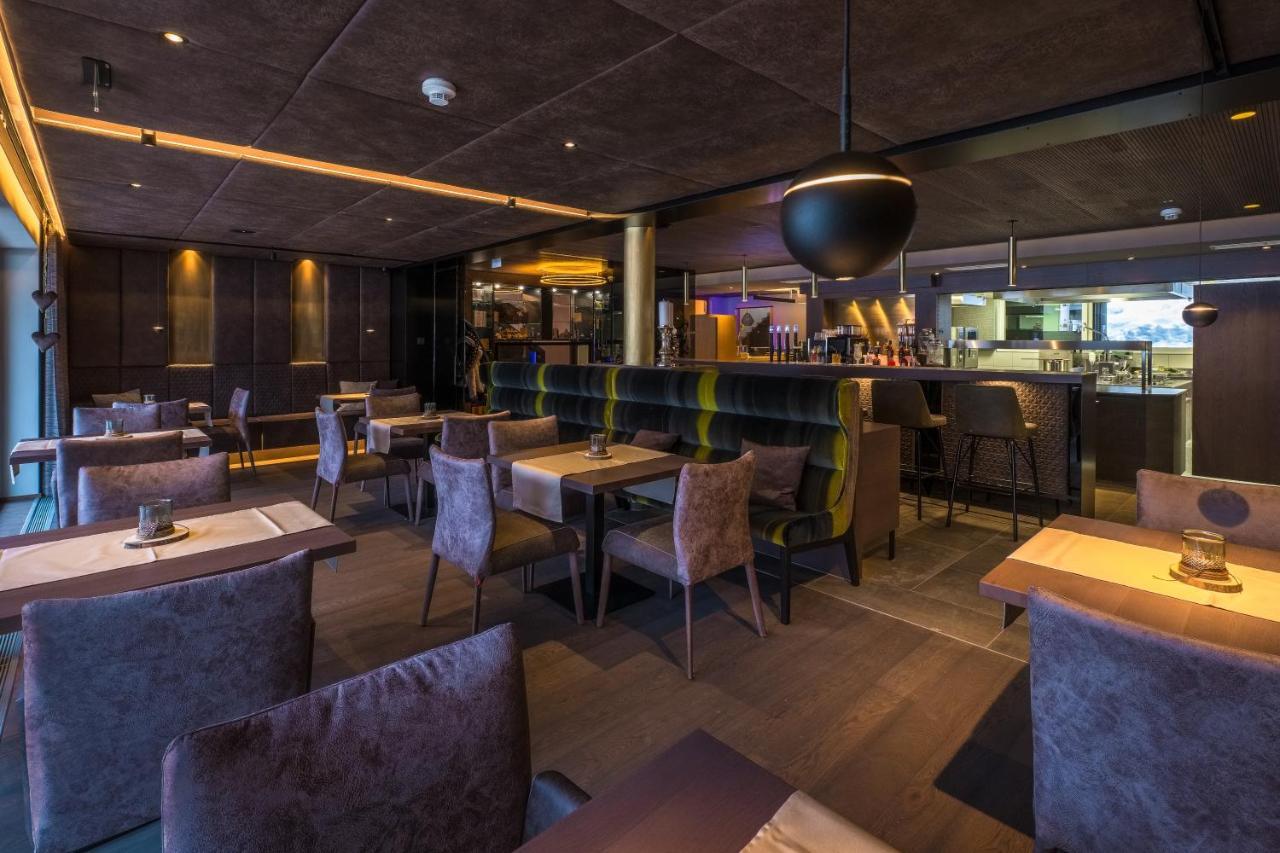 Vier Studios & Restaurant Längenfeld Zewnętrze zdjęcie