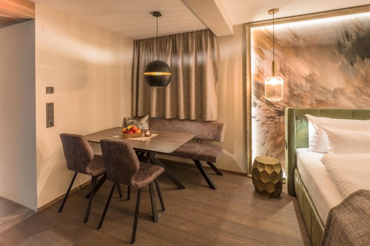 Vier Studios & Restaurant Längenfeld Zewnętrze zdjęcie