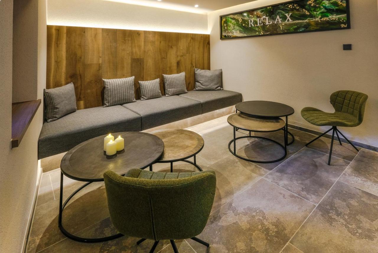Vier Studios & Restaurant Längenfeld Zewnętrze zdjęcie