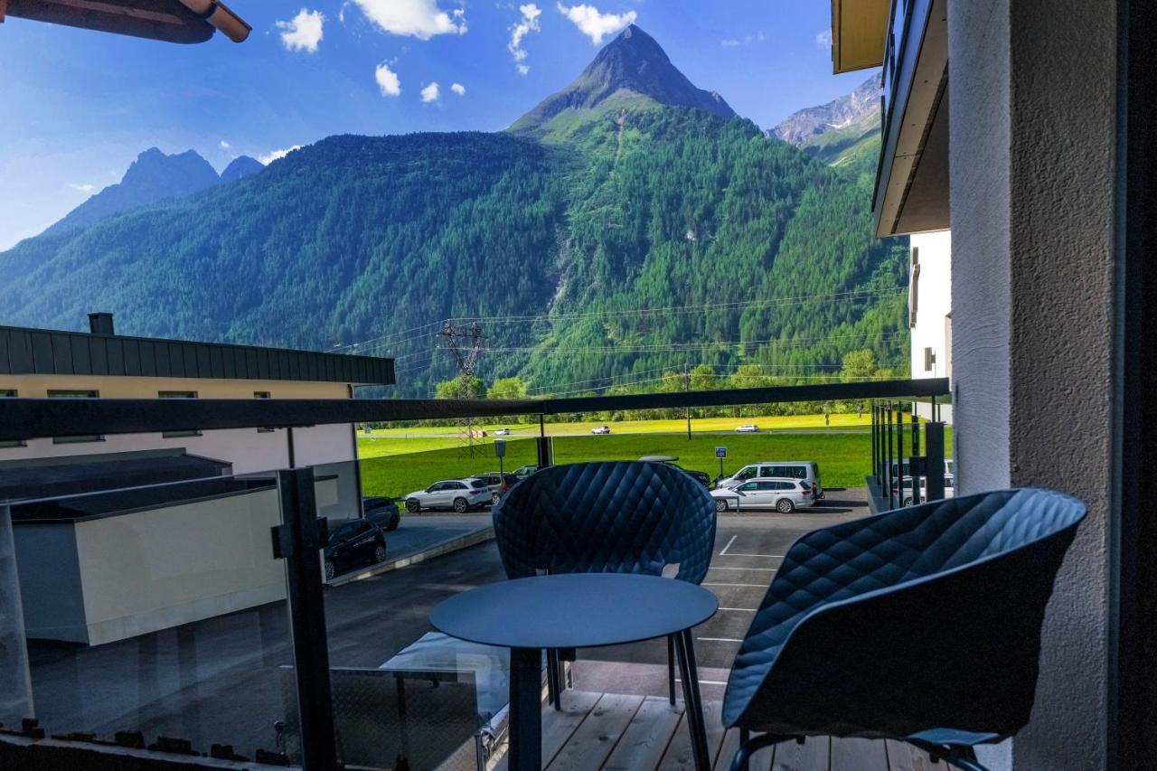 Vier Studios & Restaurant Längenfeld Zewnętrze zdjęcie