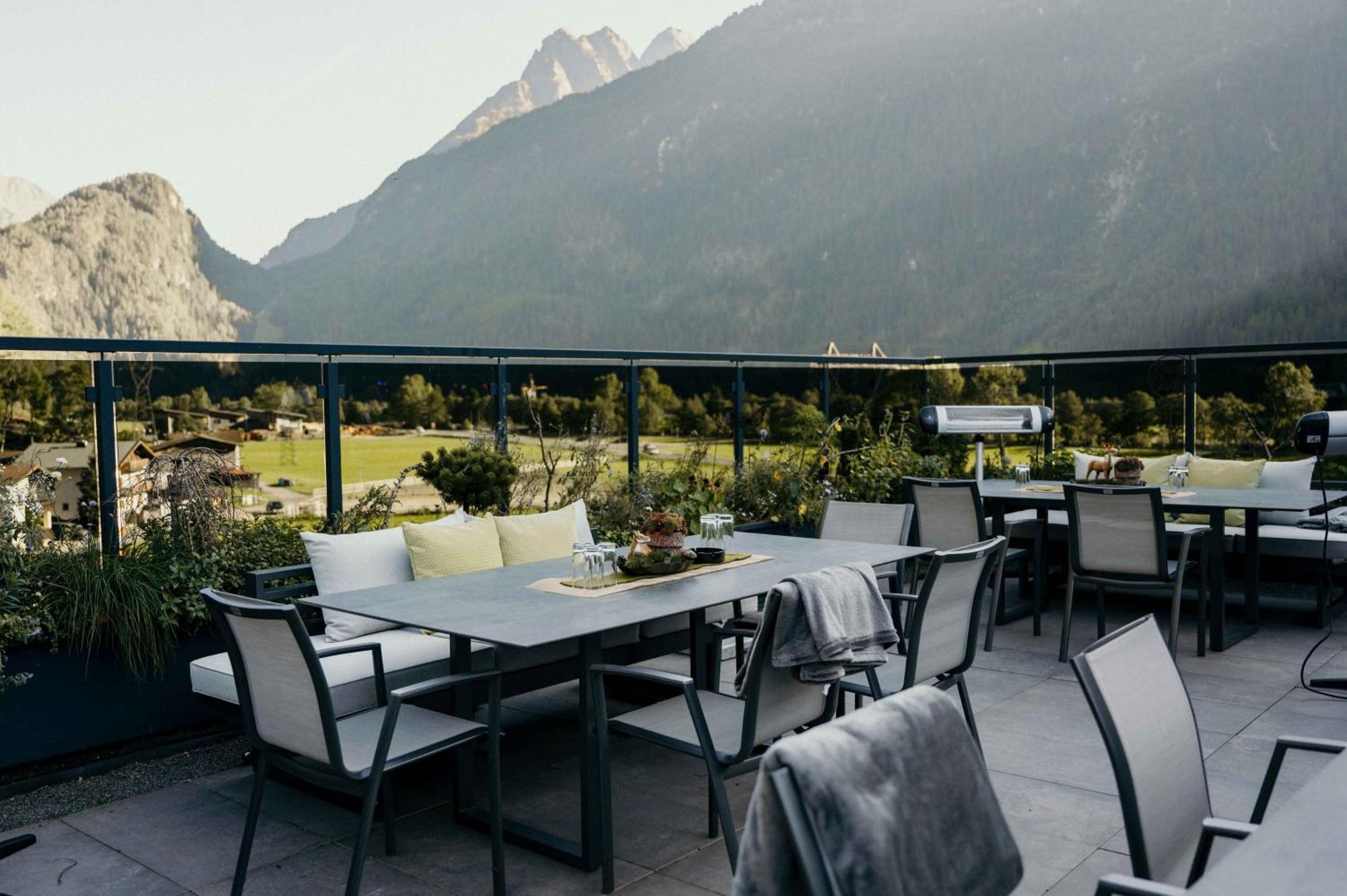 Vier Studios & Restaurant Längenfeld Zewnętrze zdjęcie